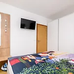 In With Terrace, Air Conditioning, Wifi, Washing Machine 5158-3 Ferienhaus Medulin